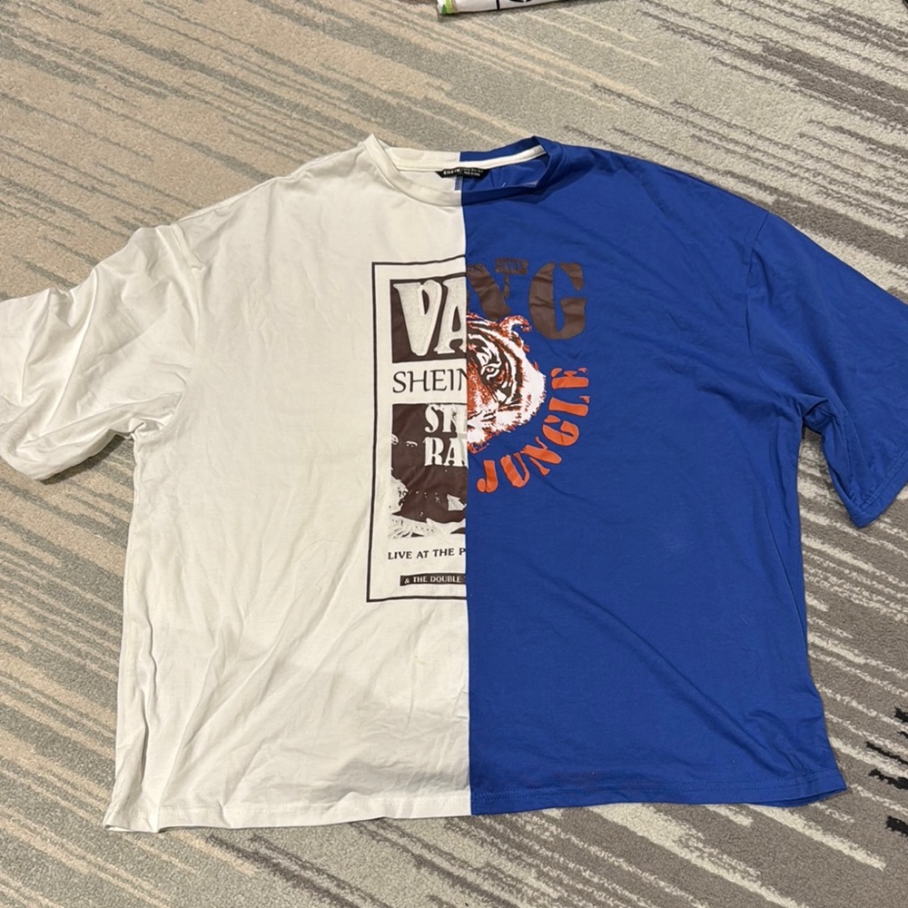 Half White Half Blue Graphic T-Shirt XL